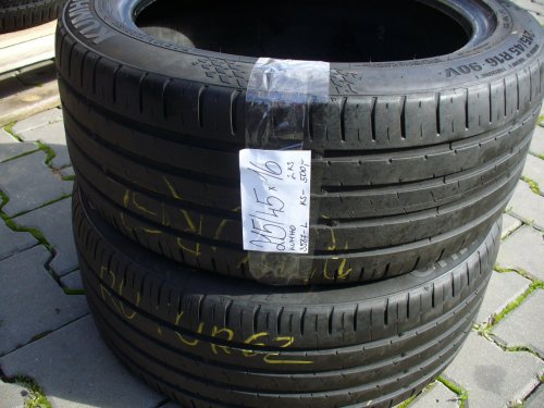 215/45x16 Kumho 1  