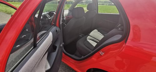 Škoda Fabia 1.4 MPi  44 KW 7  