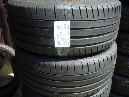 225/45x17 Michelin 1  