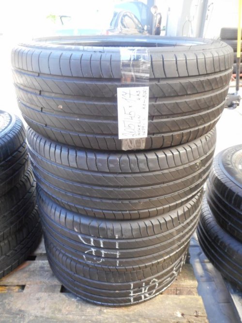 205/45x17 Michelin 1  